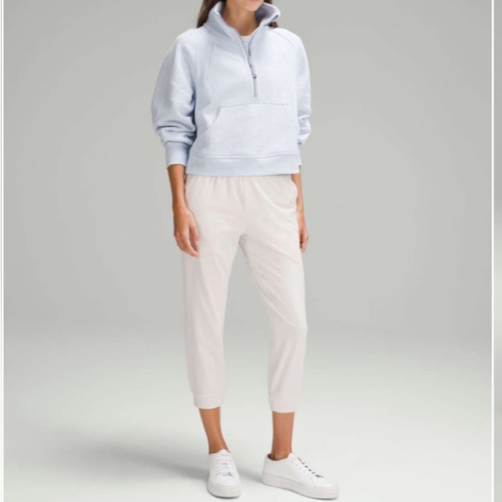 LuLuLemon Soft Jersey Classic Fit Cropped  Mid-Rise Joggers